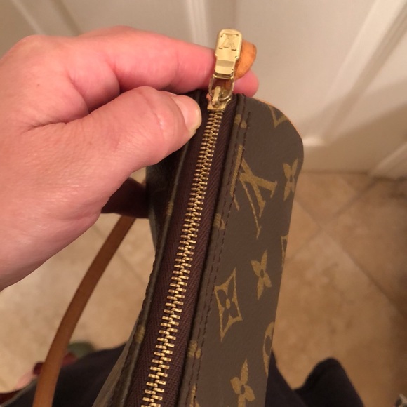 LOUIS VUITTON Monogram Mini Papillon - Picture 3 of 6